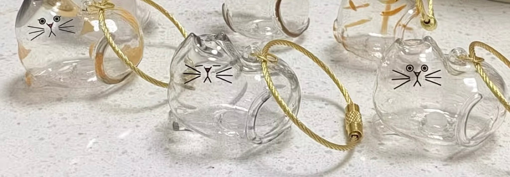 Cat Fur Keepsake Charm – Transparent Bag Pendant